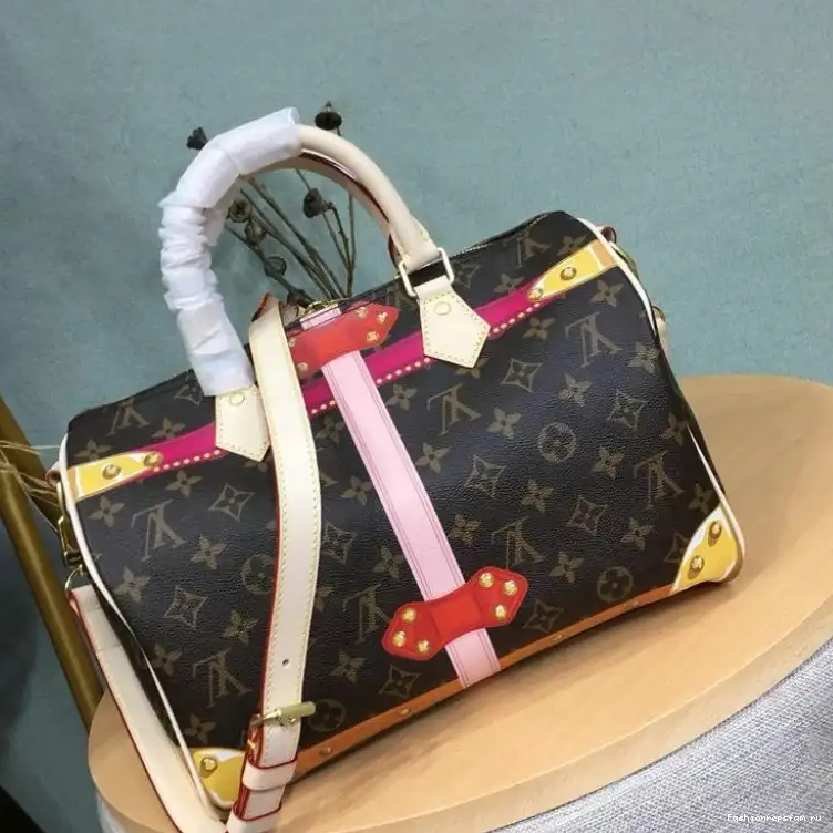 Fashionreps Bags 19T1L0393 LV 0616